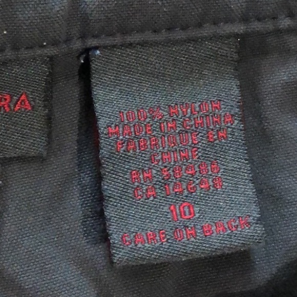 Like new! - WHITE SIERRA Hiking/Trail Shorts - Picture 3 of 11